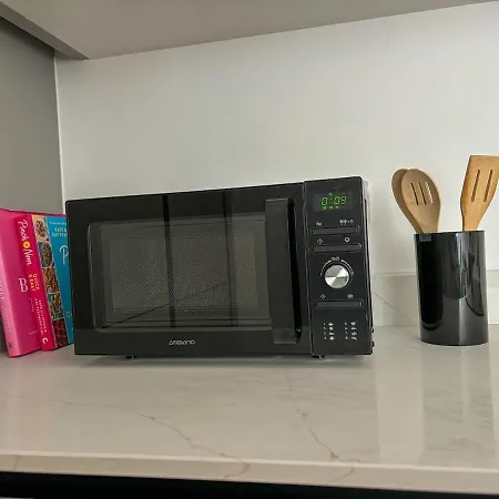 Modern Leeds -2 Min Walk From Station