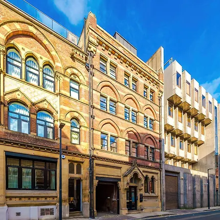 Modern -2 Min Walk From Station * Leeds (West Yorkshire)