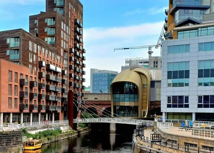 Apartment Modern -2 Min Walk From Station *